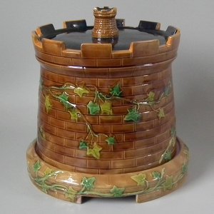 Brownfield Majolica Castle 'Tower' Cheese Dome