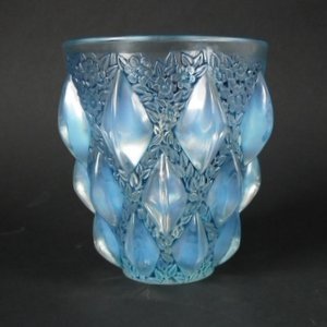 Rene Lalique Opalescent Glass 'Rampillion' Vase