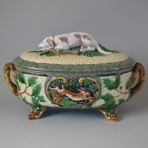 Minton Majolica Gun Dog Game Pie Dish With Liner