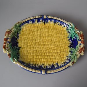 Wedgwood Majolica Basketweave Serving Dish