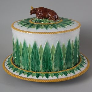 George Jones Majolica Cow Cheese Dome And Stand