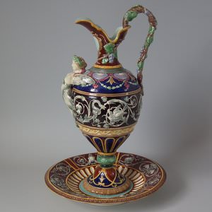 Copeland Majolica Renaissance Style Ewer And Stand