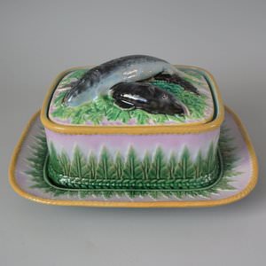 George Jones Majolica Sardine Dish, Cover And Stand