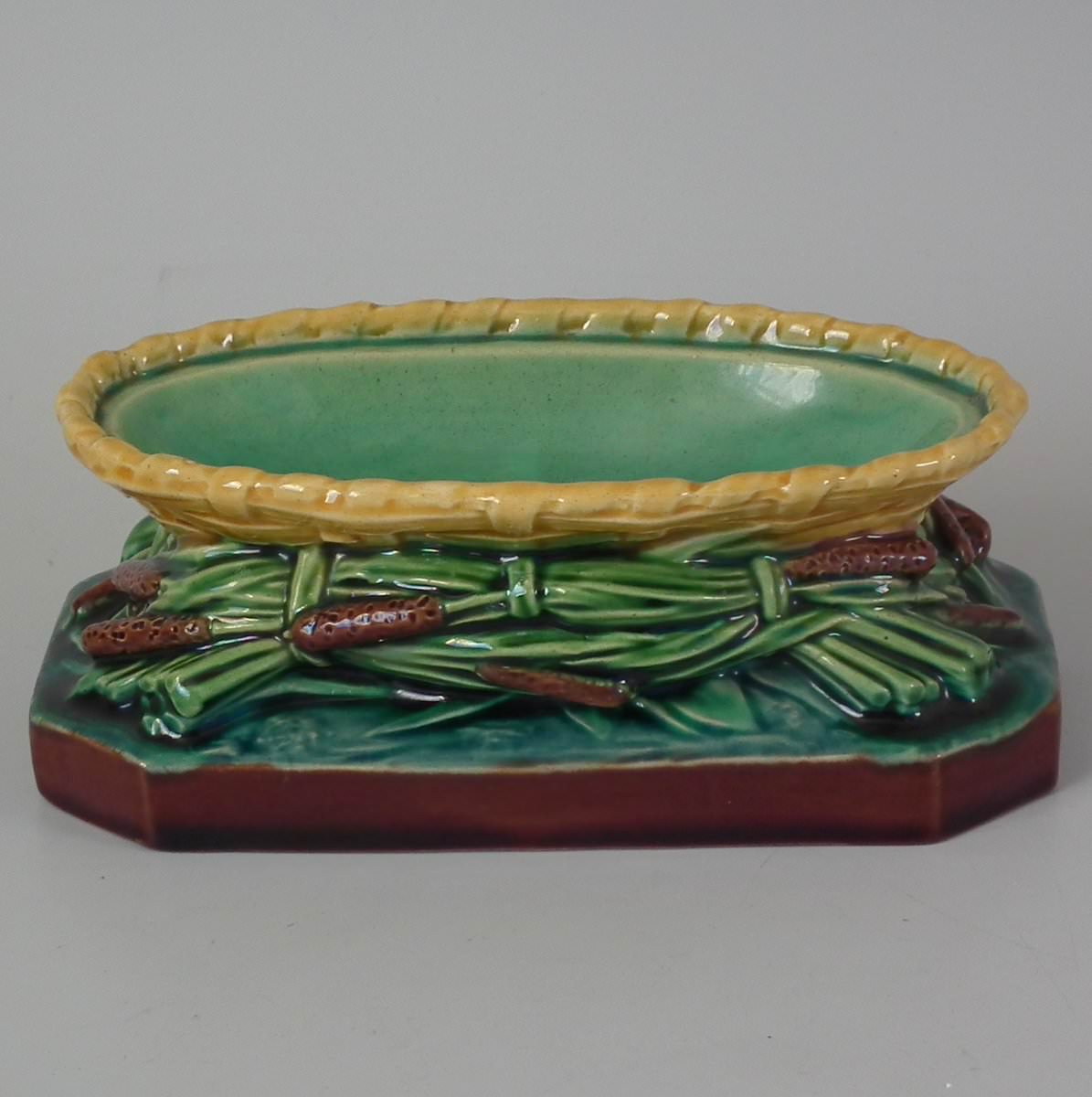 Minton Majolica Cattail Dish - ID#22435 Image 1