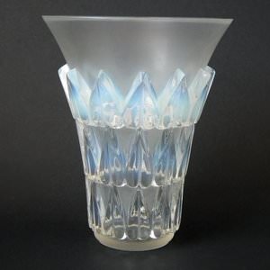 Rene Lalique Opalescent Glass 'Feuilles' Vase