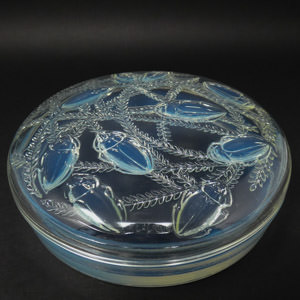 Rene Lalique Opalescent Glass 'Cleones' Box
