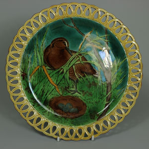 Wedgwood Majolica Pictorial Bird Plate