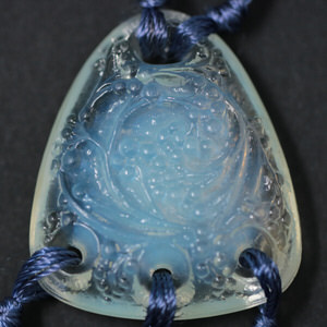 Rene Lalique Opalescent Glass 'Graines' Pendant