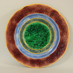 Large Wedgwood Majolica Plate with Country House Scene