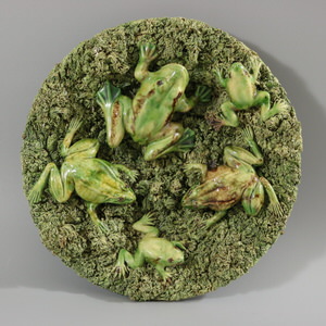 Cunha Palissy Majolica Frogs Plate