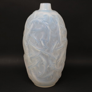 Rene Lalique Opalescent Glass 'Ronces' Vase