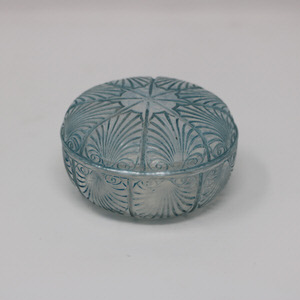 Rene Lalique Opalescent Glass Coquilles Box