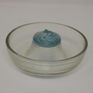 Rene Lalique Opalescent Glass 'Serpent' Round Ashtray
