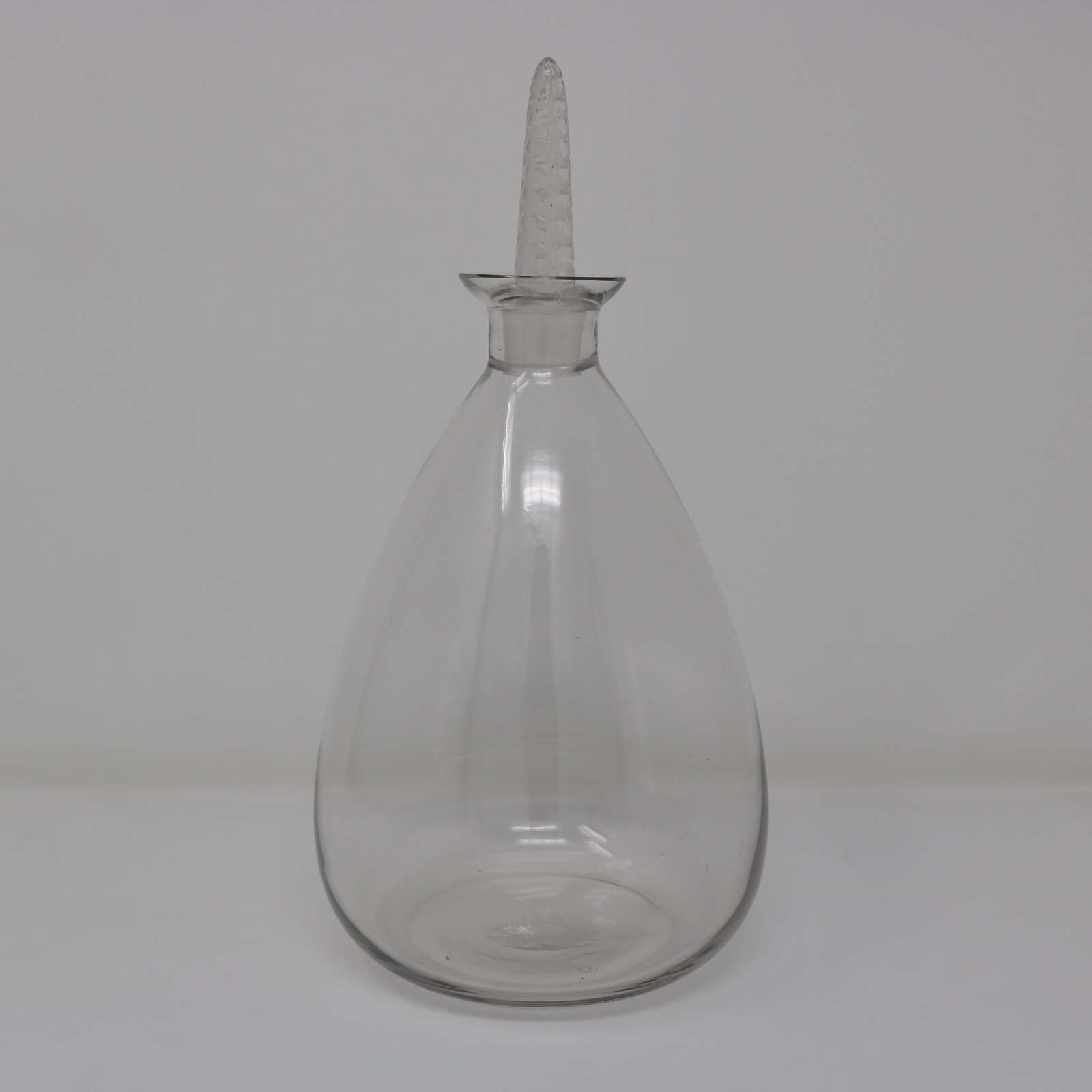 Rene Lalique Clear Glass 'Dornach' Decanter - ID#22882 Image 2
