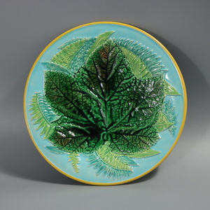 George Jones Majolica Maple Leaf and Fern Plate