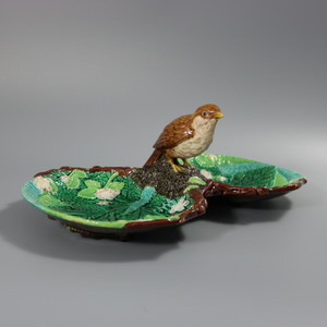 George Jones Majolica Twin Lobed Bird Dish