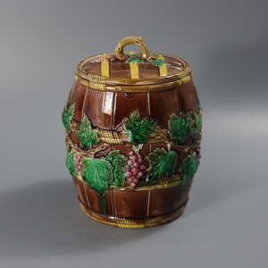 George Jones Majolica Biscuit Barrel