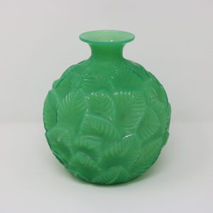 Rene Lalique Jade Green Glass 'Ormeaux' Vase