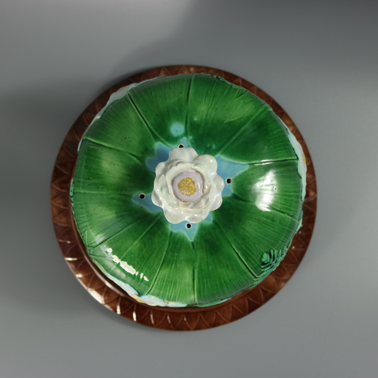 Holdcroft Majolica Pond Lily Cheese Dome And Stand - ID#22923 Image 5