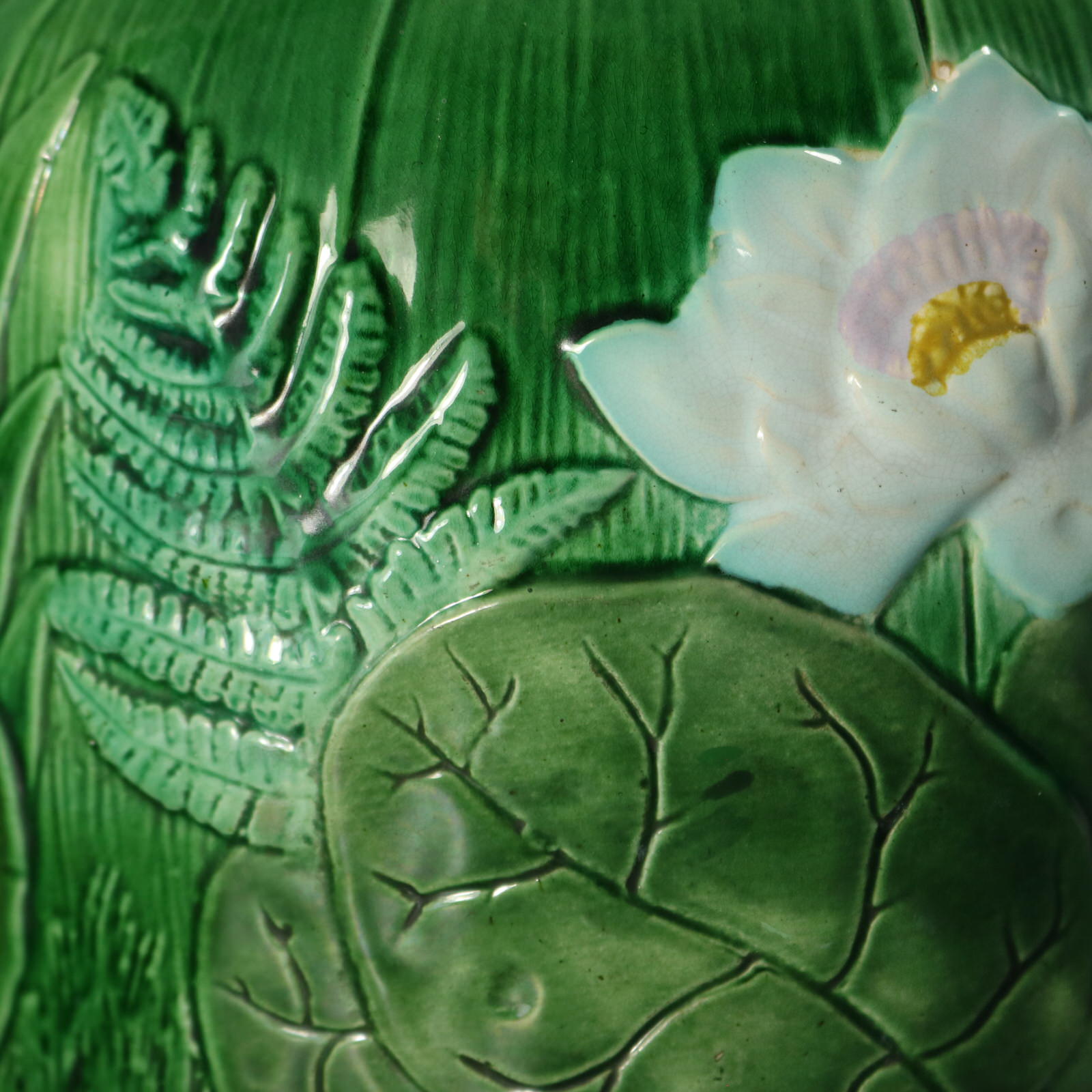 Holdcroft Majolica Pond Lily Cheese Dome And Stand - ID#22923 Image 4