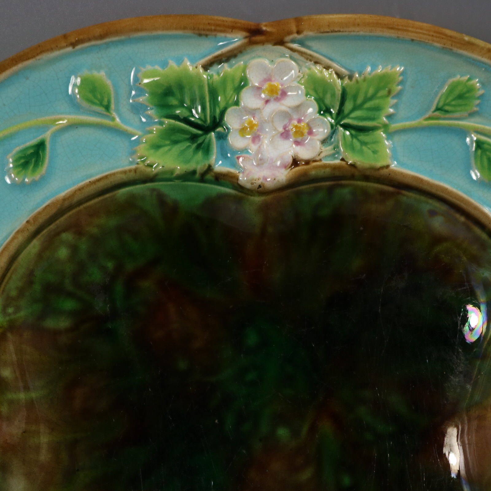 George Jones Majolica Strawberry Serving Dish - ID#23324 Image 2