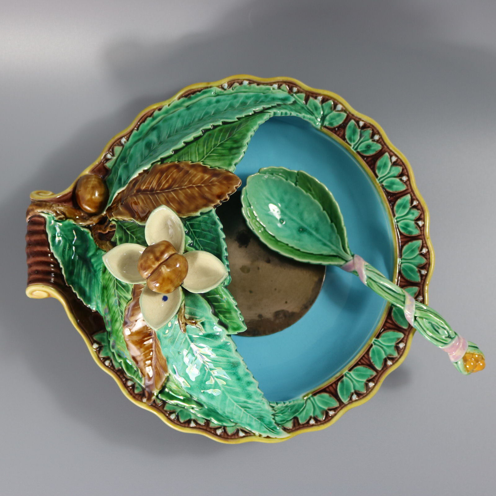 Minton Majolica Chestnut Server with Spoon - ID#23343 Image 2