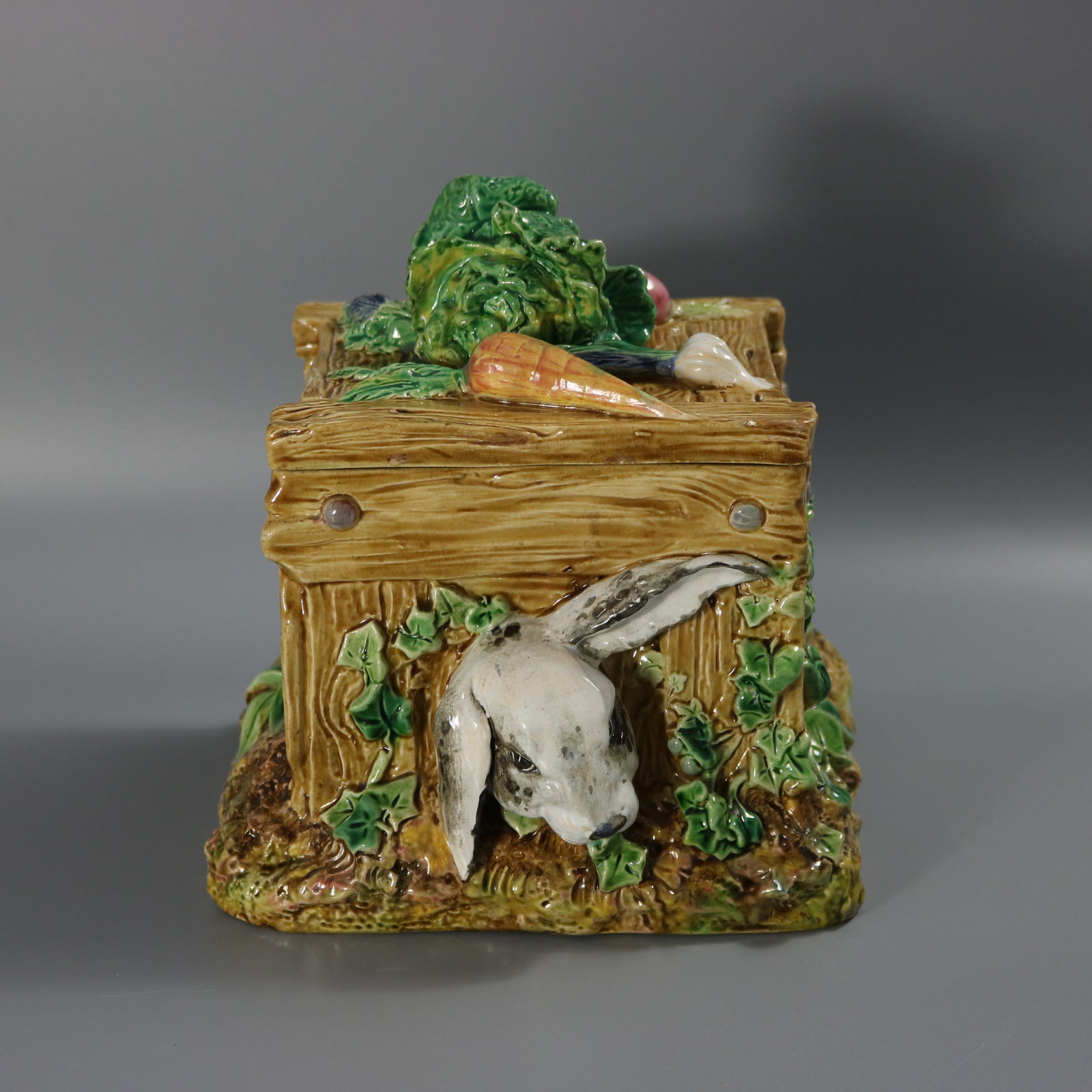 Brown Westhead Moore & Co Rabbit Box and Cover - ID#23356 Image 2