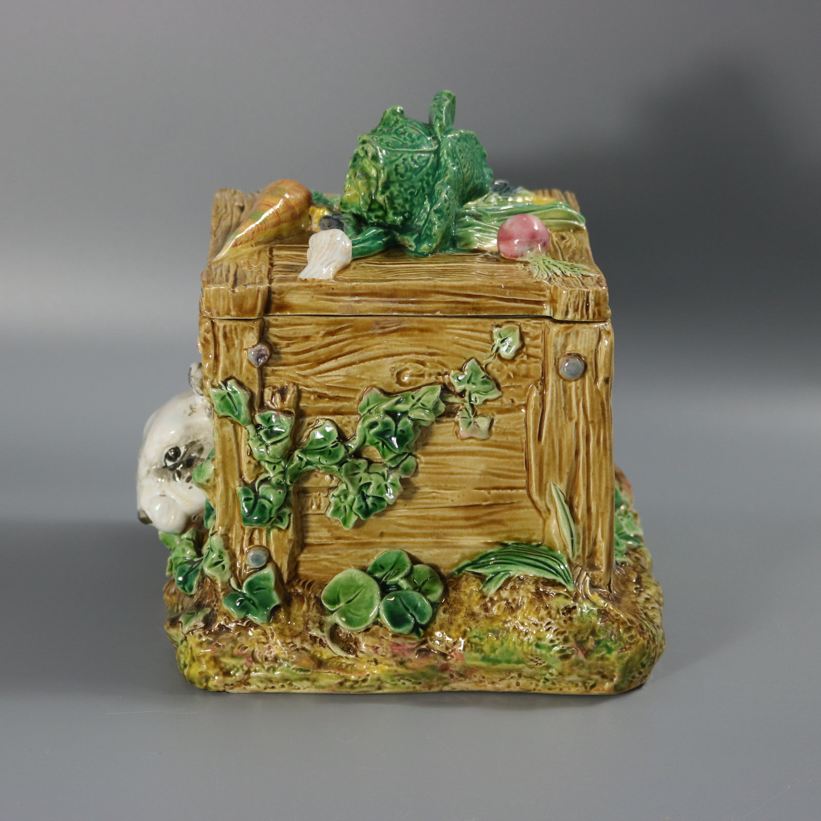 Brown Westhead Moore & Co Rabbit Box and Cover - ID#23356 Image 3