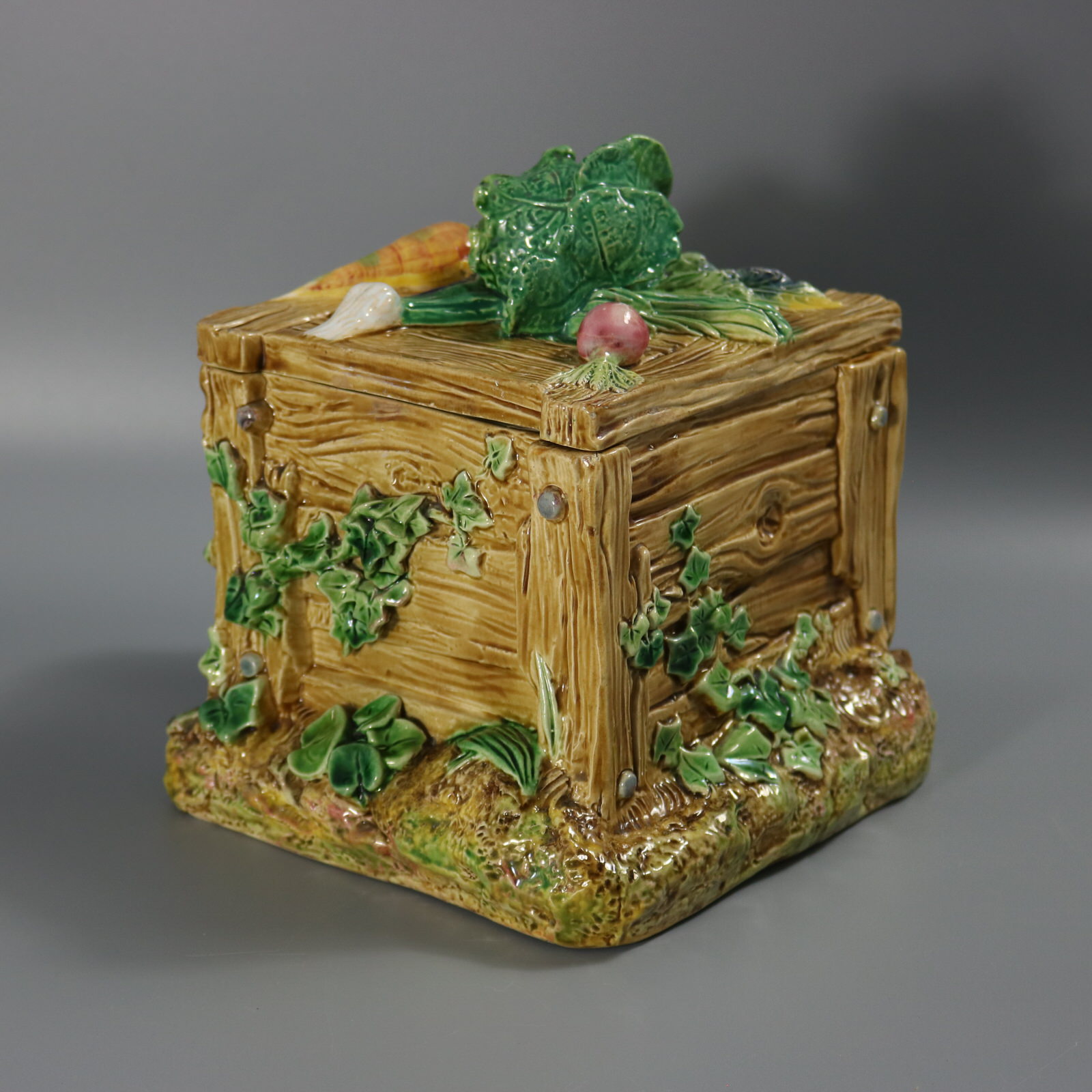 Brown Westhead Moore & Co Rabbit Box and Cover - ID#23356 Image 4