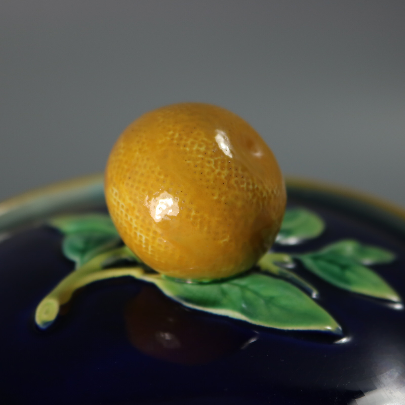 Rare George Jones Majolica Marmalade Pot - ID#23357 Image 5