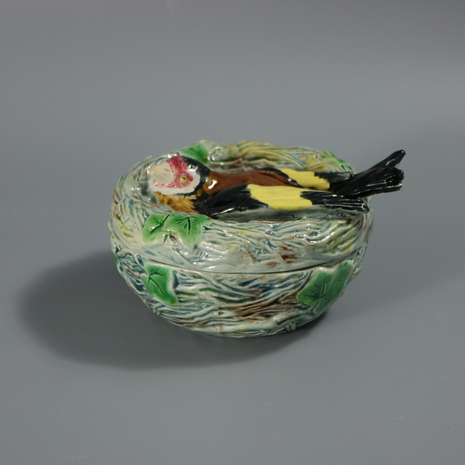 Minton Majolica Goldfinch on Nest Pot and Cover - ID#23372 Image 2