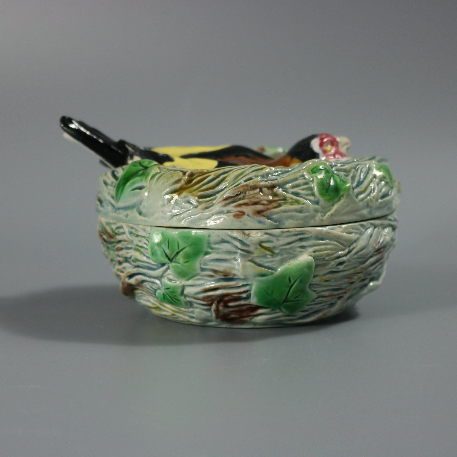 Minton Majolica Goldfinch on Nest Pot and Cover - ID#23372 Image 5