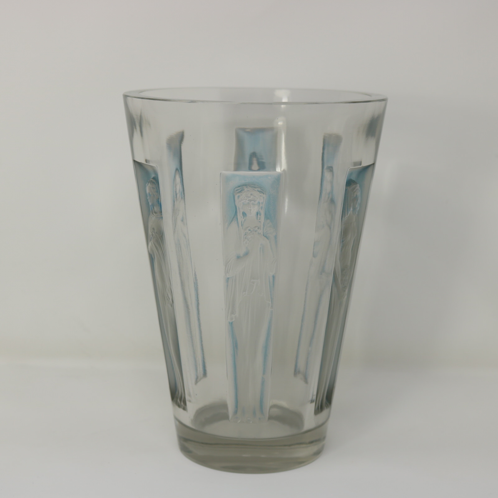 Rene Lalique Glass Six Figurines Goblet Vase - ID#23382 Image 3
