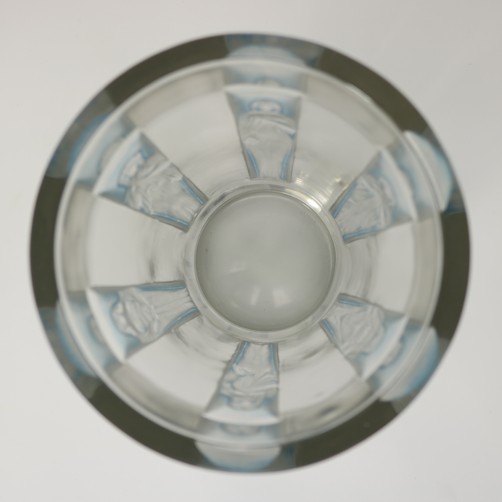 Rene Lalique Glass Six Figurines Goblet Vase - ID#23382 Image 5