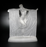 Renè Lalique Glass 'Suzanne' Statuette