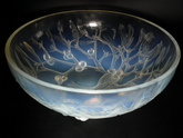 René Lalique Opalescent Glass 'Gui no1' Bowl