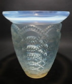 René Lalique Opalescent Glass 'Guirlandes' Vase