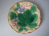 Wedgwood Majolica grape & strawberry plate