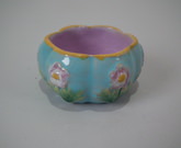 Small George Jones floral salt