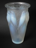 René Lalique Opalescent Glass 'Ceylan' Vase
