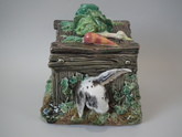 BWM Majolica Rabbit box & cover