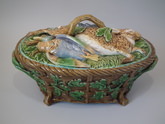 Minton Majolica hare&mallard game pie dish