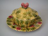 Sarreguemines Majolica Strawberry preserve pot & cover