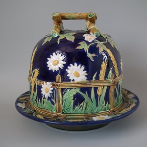 George Jones Majolica Picket Fence Daisy Cheese Dome