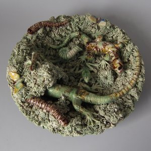 Cunha Majolica Palissy Frog & Lizard Plate