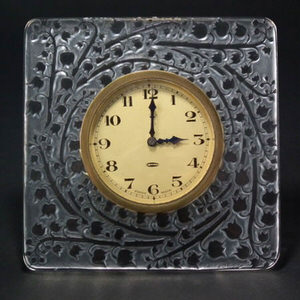 René Lalique Clear and frosted Glass 'Muguet' Clock