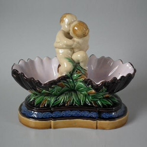 Minton Majolica double shell salt figure