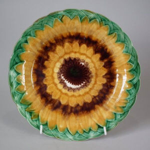 Wedgwood Majolica Sunflower in Basket Plate