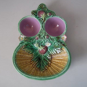 George Jones Majolica Strawberry Server