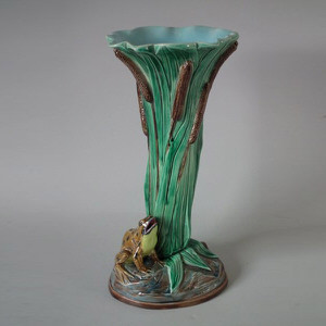 Holdcroft Majolica Frog & Bulrush Vase